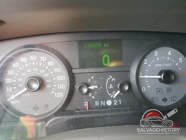 2MEFM75VX7X632705 2007 MERCURY GRMARQUIS photo no. 9