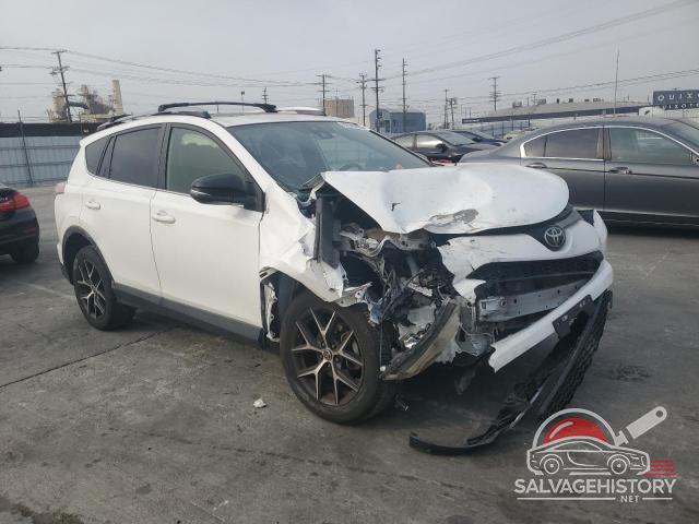 JTMNFREVXHJ711207 2017 TOYOTA RAV4 photo no. 4