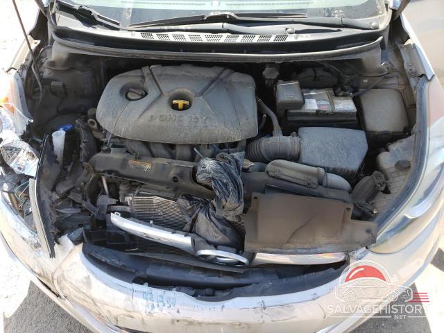 5NPDH4AE6CH105032 2012 HYUNDAI ELANTRA photo no. 11