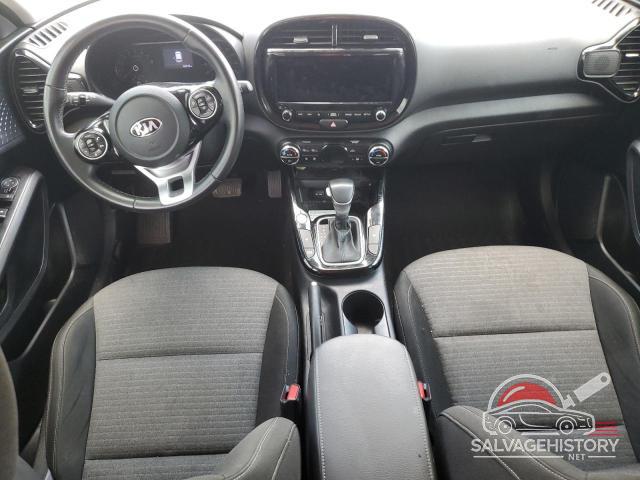 KNDJ33AU6L7117687 2020 KIA SOUL photo no. 8