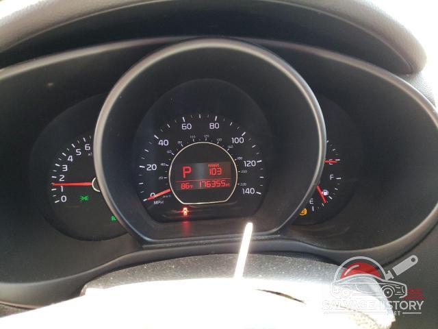 KNDJN2A21G7863683 2016 KIA SOUL photo no. 9