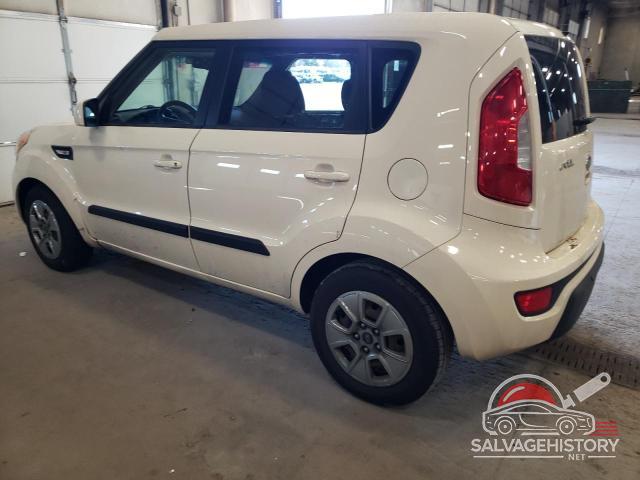 KNDJT2A5XC7411810 2012 KIA SOUL photo no. 2