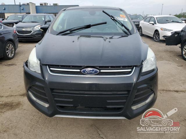 1FMCU0HX2DUB30147 2013 FORD ESCAPE photo no. 5