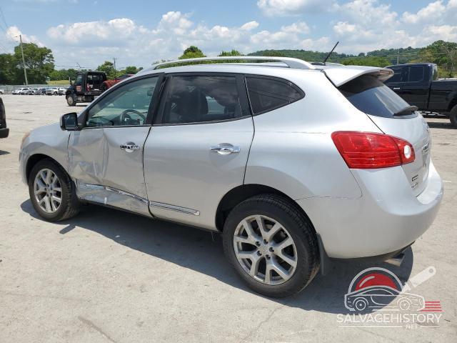 JN8AS5MT7DW527203 2013 NISSAN ROGUE photo no. 2
