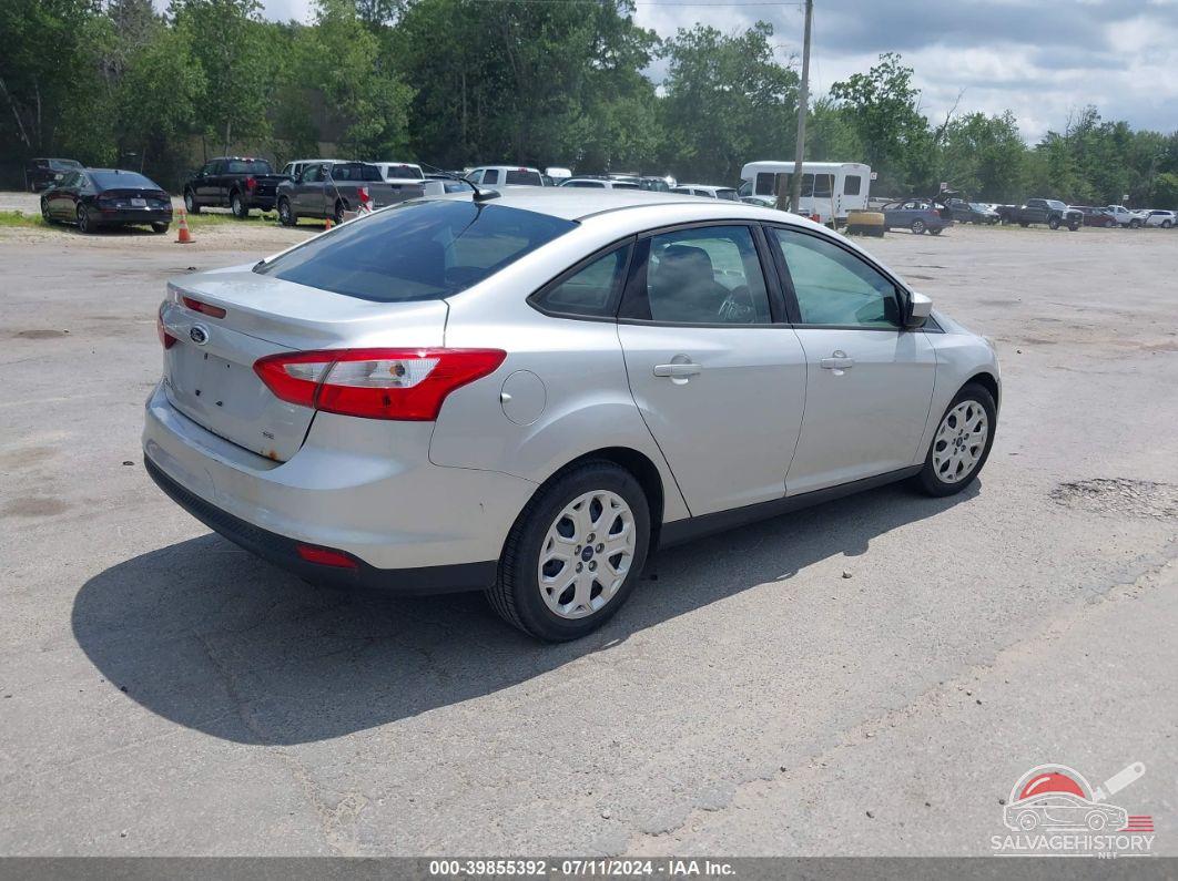 1FAHP3F24CL456861 2012 FORD FOCUS photo no. 4