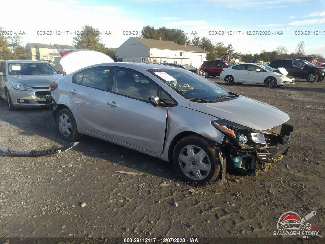 3KPFK4A7XJE184301 2018 KIA FORTE photo no. 15