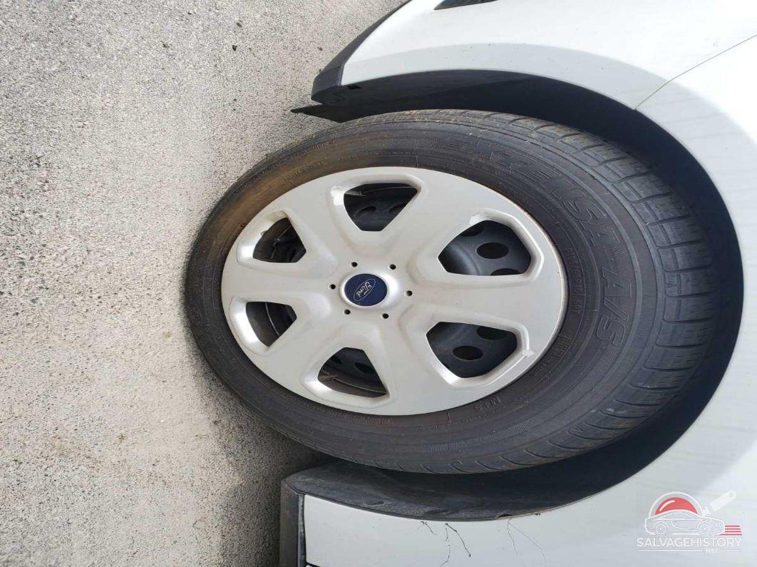 1FADP3E21GL329751 2016 FORD FOCUS photo no. 6