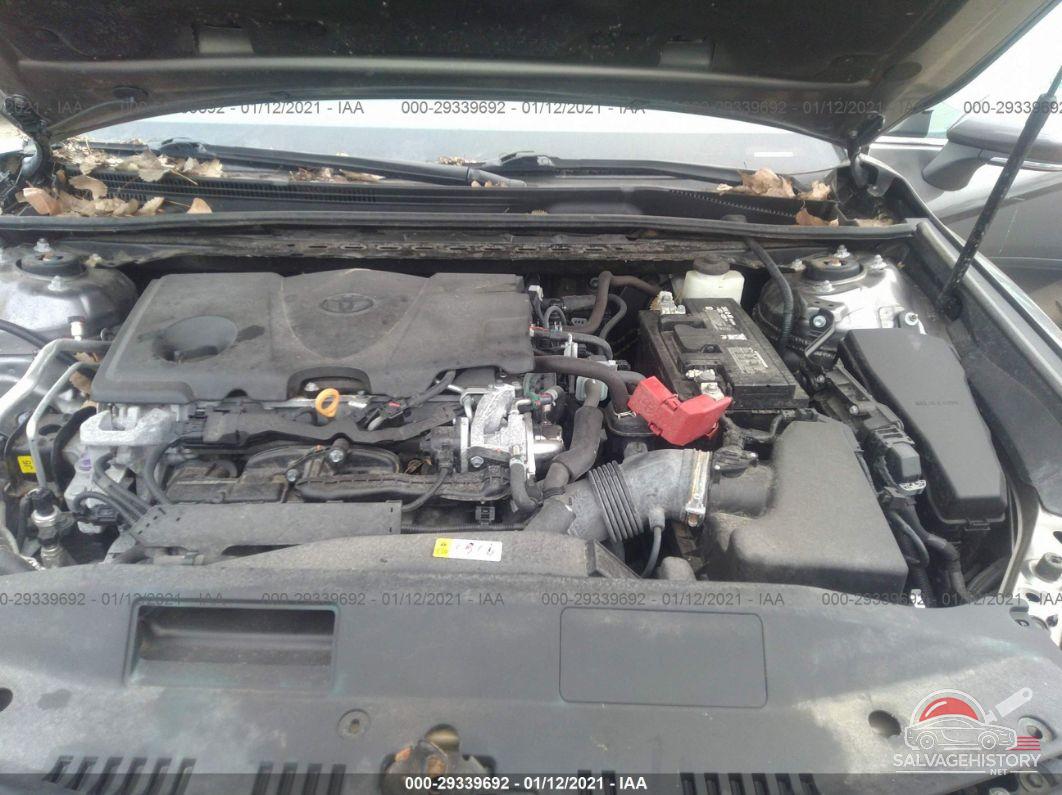 4T1B11HK0JU024077 2018 TOYOTA CAMRY photo no. 10