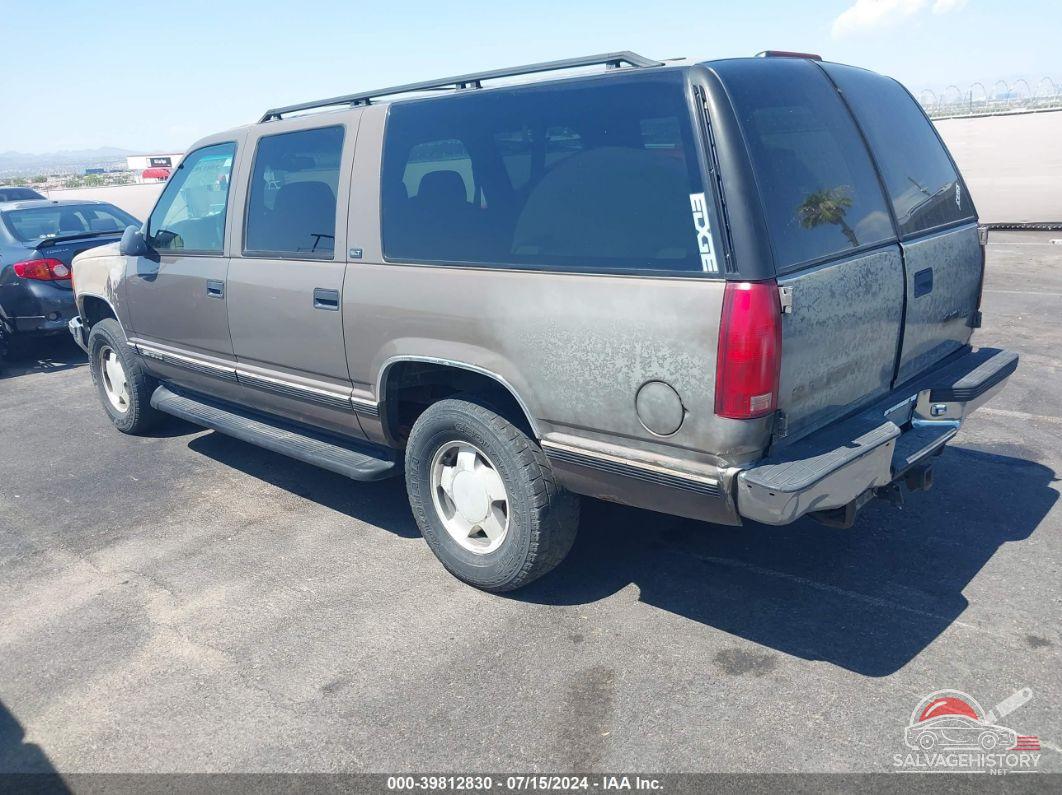 1GKFK16R5VJ718343 1997 GMC SUBURBAN 1500 photo no. 3