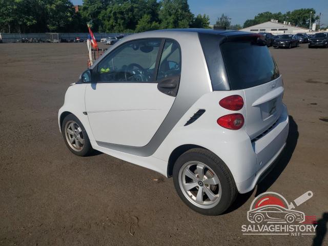 WMEEJ3BAXDK653425 2013 SMART FORTWO photo no. 2