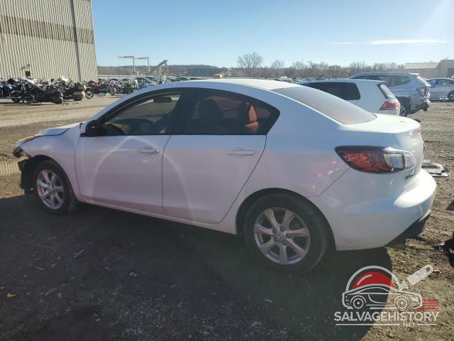 JM1BL1SF1A1146880 2010 MAZDA 3 photo no. 2