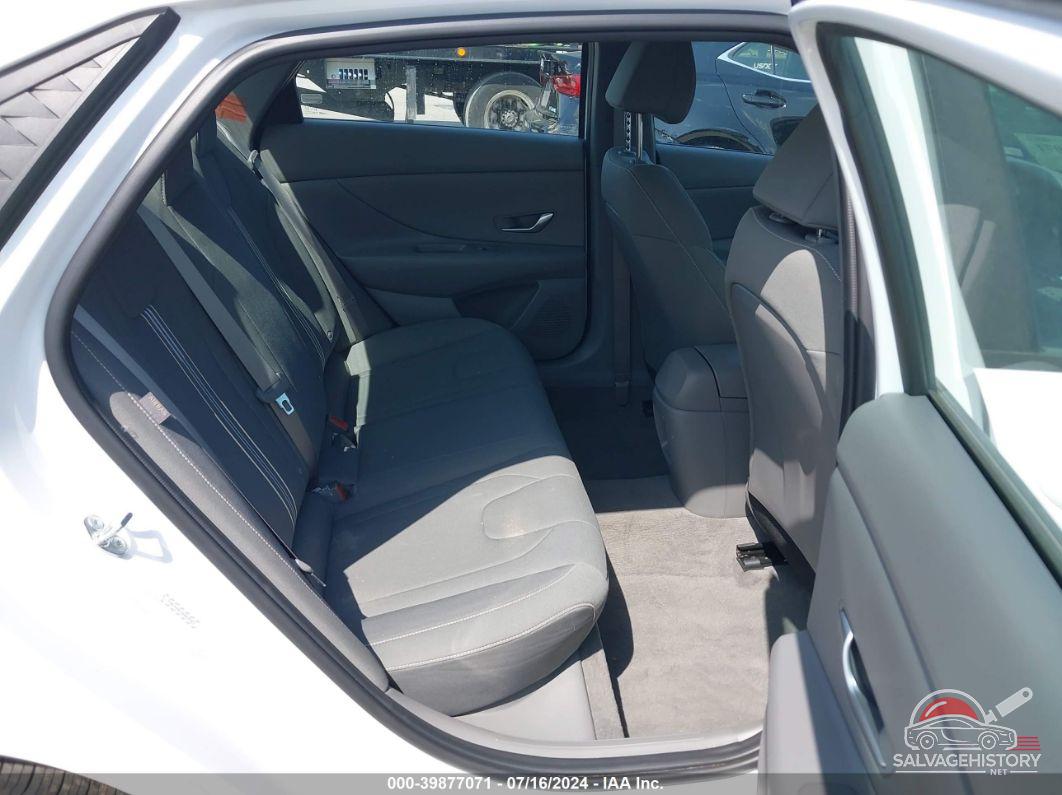 KMHLM4DGXRU654361 2024 HYUNDAI ELANTRA photo no. 8