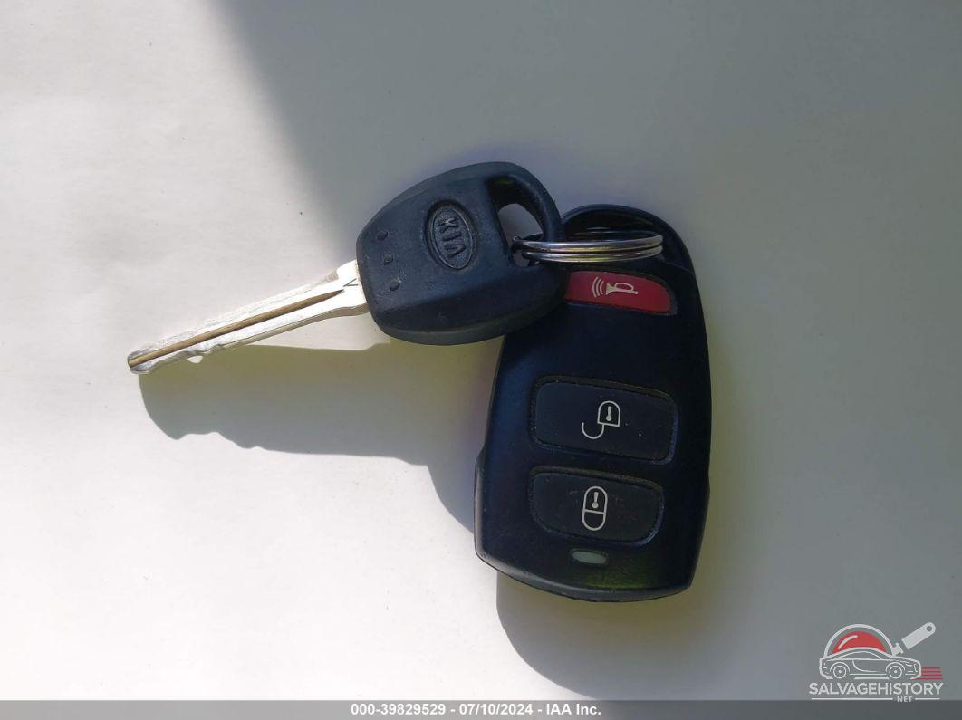 KNDMG4C70E6549067 2014 KIA SEDONA photo no. 11