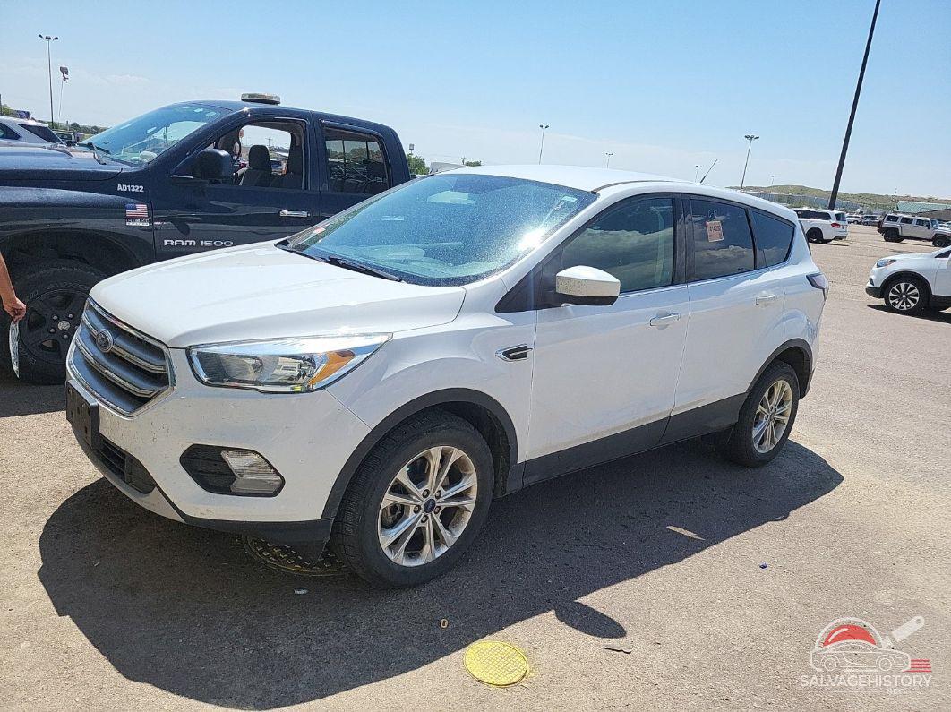 1FMCU9GD0HUD67818 2017 FORD ESCAPE photo no. 2