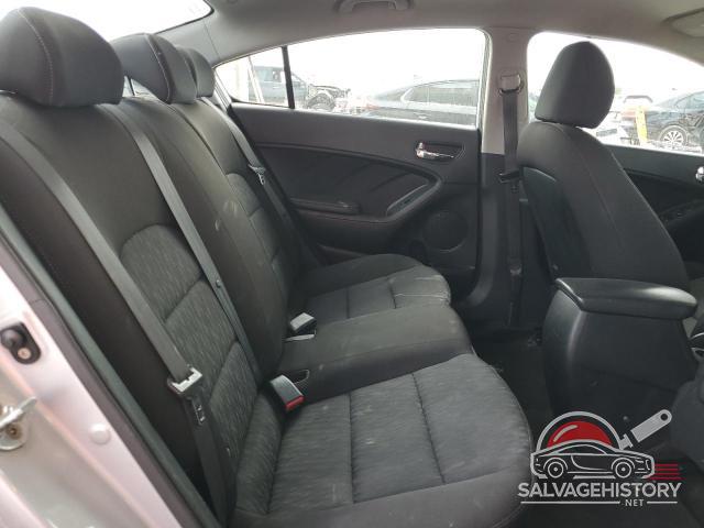 KNAFK4A62G5601063 2016 KIA FORTE photo no. 10