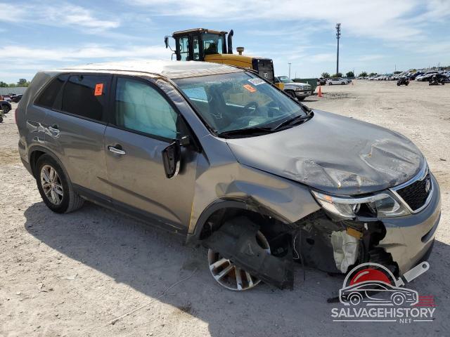 5XYKT3A6XEG507381 2014 KIA SORENTO photo no. 4