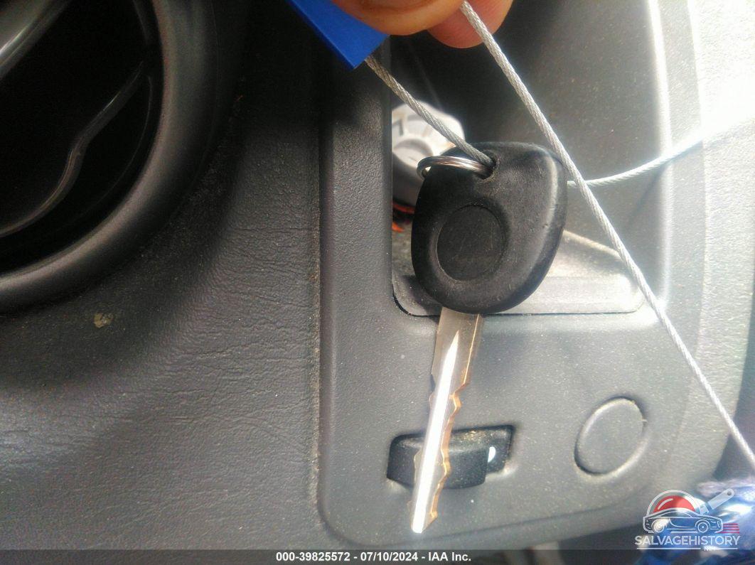 1G8AJ52F35Z120601 2005 SATURN ION photo no. 11