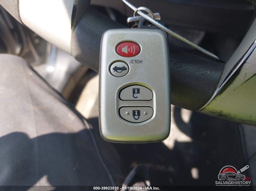JTDKN3DU3E1745223 2014 TOYOTA PRIUS photo no. 11