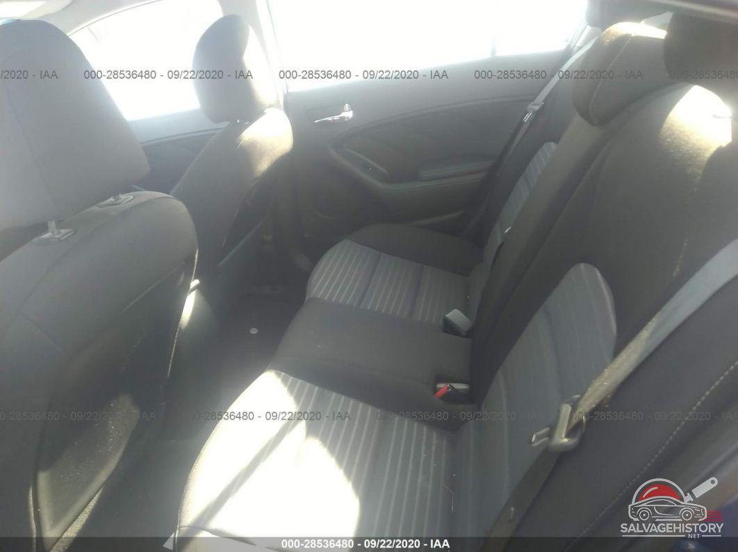 3KPFL4A76HE023371 2017 KIA FORTE photo no. 8