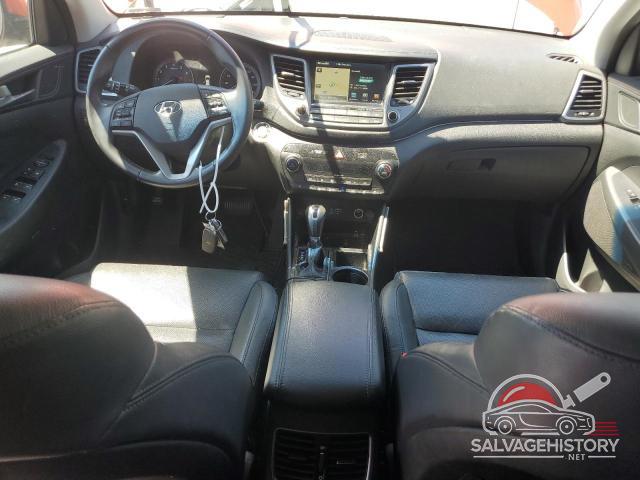 KM8J33A2XHU283469 2017 HYUNDAI TUCSON photo no. 8