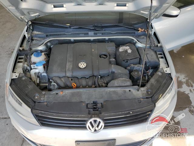 3VWDP7AJ6CM333380 2012 VOLKSWAGEN JETTA photo no. 11