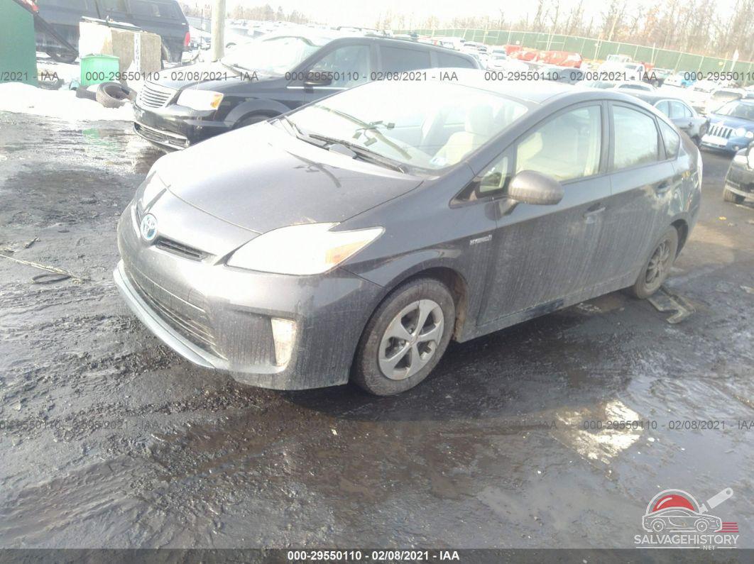 JTDKN3DU2D1692643 2013 TOYOTA PRIUS photo no. 2
