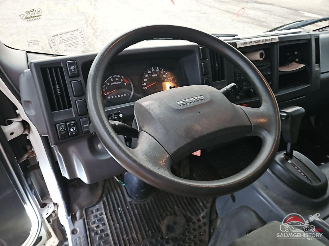 54DC4W1C6HS800214 2017 ISUZU NPR HD photo no. 5