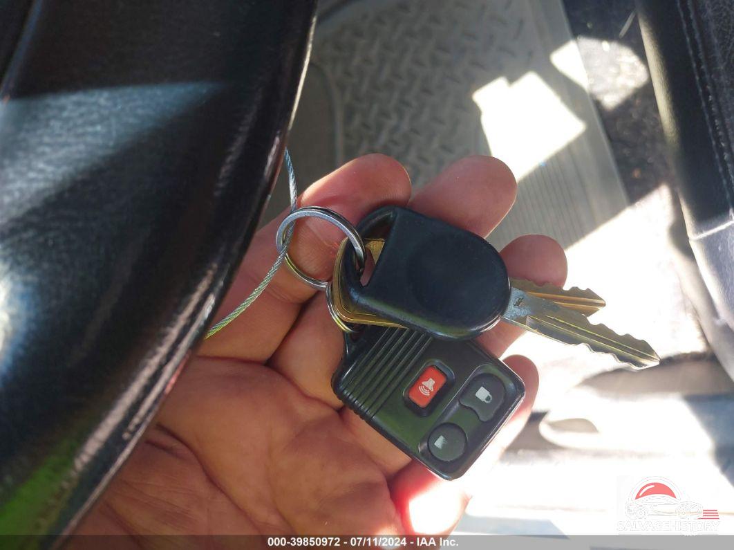 1FMCU94146KA50434 2006 FORD ESCAPE photo no. 11