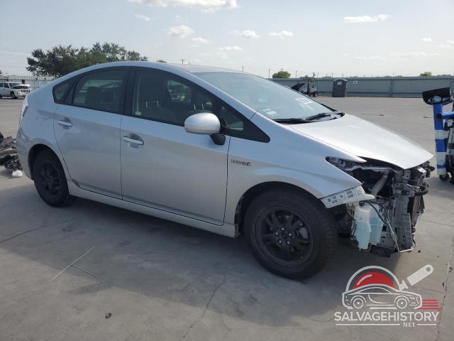 JTDKN3DU2D5556117 2013 TOYOTA PRIUS photo no. 4