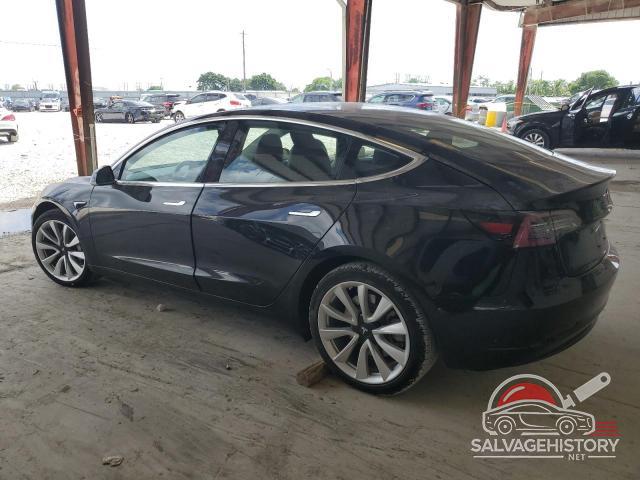 5YJ3E1EB8JF071349 2018 TESLA MODEL 3 photo no. 2