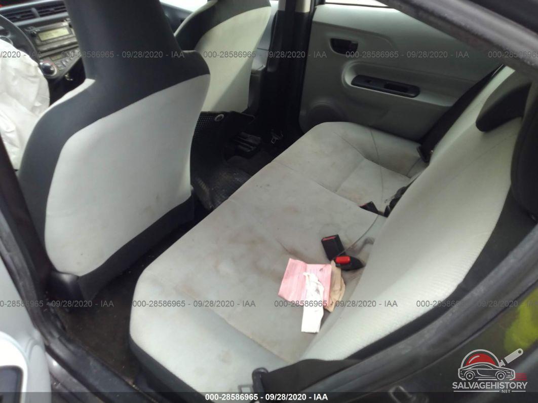 JTDKDTB32D1531612 2013 TOYOTA PRIUS C photo no. 8