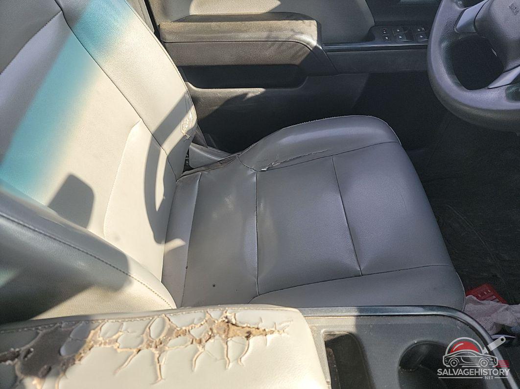 1GC4KYEY5JF214814 2018 CHEVROLET SILVERADO 3500HD photo no. 8
