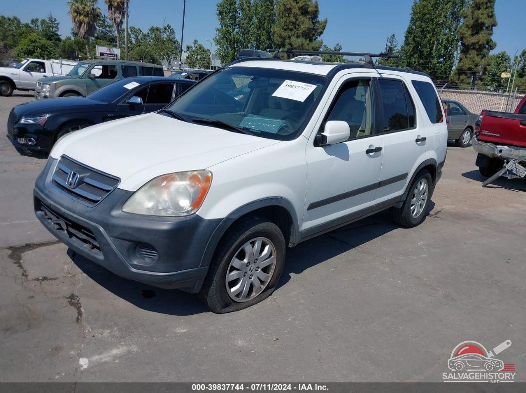JHLRD78845C018234 2005 HONDA CR-V photo no. 2