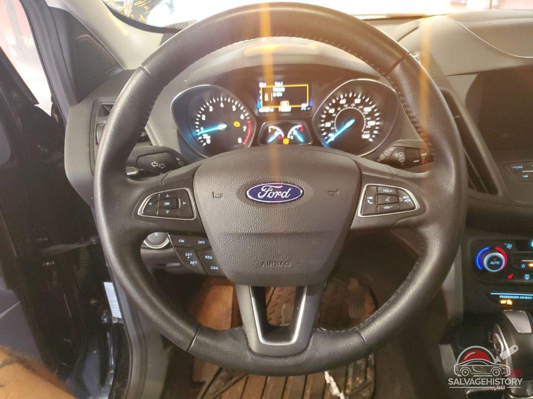 1FMCU9HD1KUB11743 2019 FORD ESCAPE photo no. 10