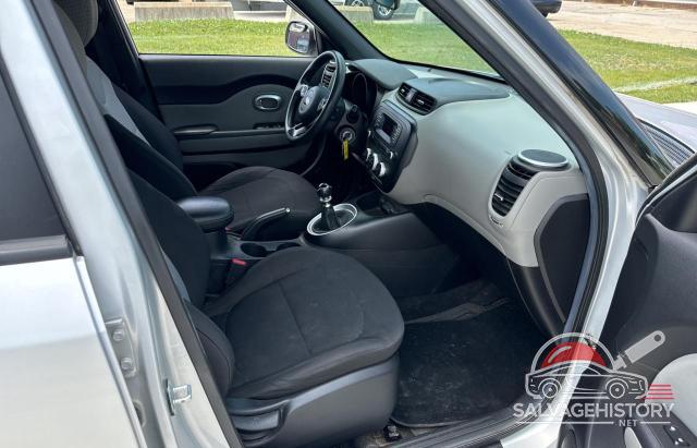 KNDJN2A29E7724754 2014 KIA SOUL photo no. 5