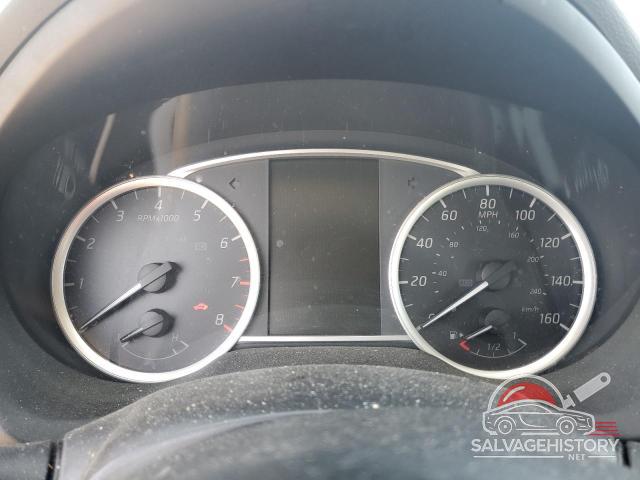 3N1AB7AP7JY320252 2018 NISSAN SENTRA photo no. 9