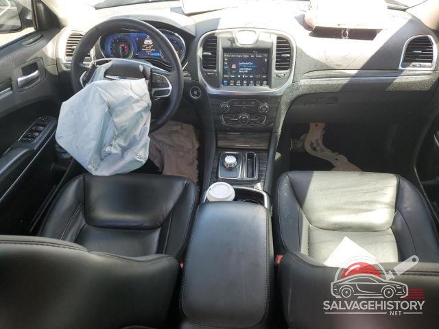 2C3CCAAG9KH675967 2019 CHRYSLER 300 photo no. 8