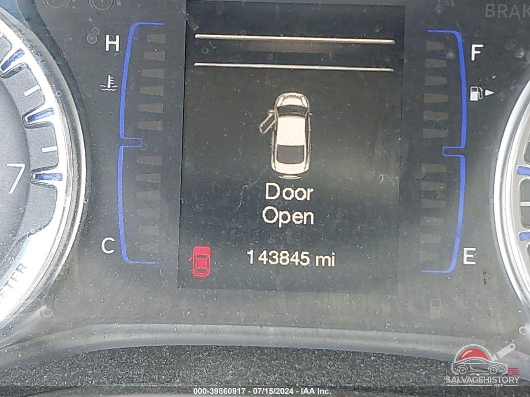 1C3CCCAB6FN632927 2015 CHRYSLER 200 photo no. 7