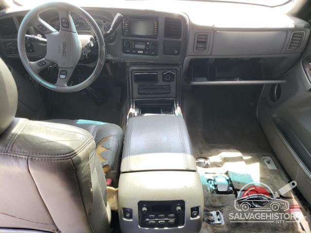 1GKEK63U44J251545 2004 GMC YUKON photo no. 8