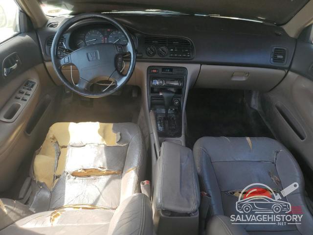 1HGCD5668SA134098 1995 HONDA ACCORD photo no. 8