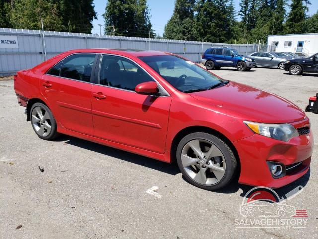4T1BF1FK3EU749828 2014 TOYOTA CAMRY photo no. 4