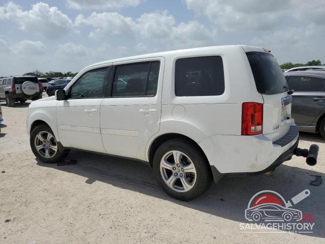 5FNYF3H71FB009787 2015 HONDA PILOT photo no. 2