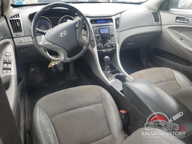 5NPEC4AC9BH281976 2011 HYUNDAI SONATA photo no. 8