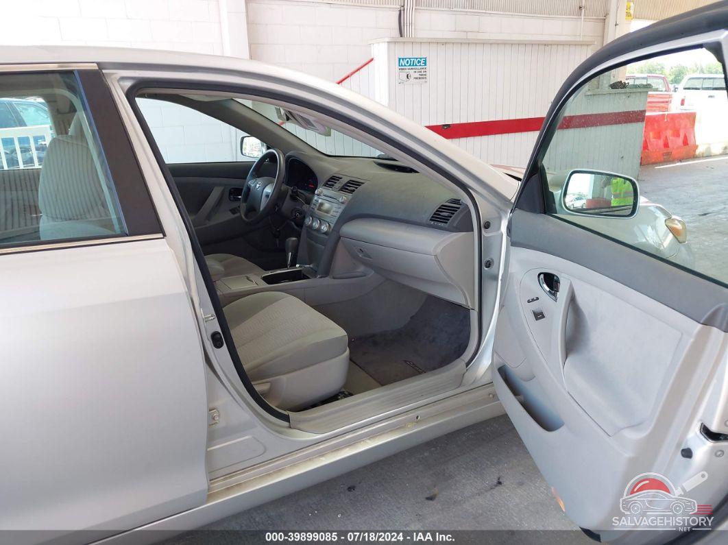 4T4BF3EK4BR211198 2011 TOYOTA CAMRY photo no. 5