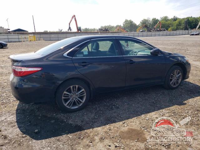 4T1BF1FK3HU332603 2017 TOYOTA CAMRY photo no. 3