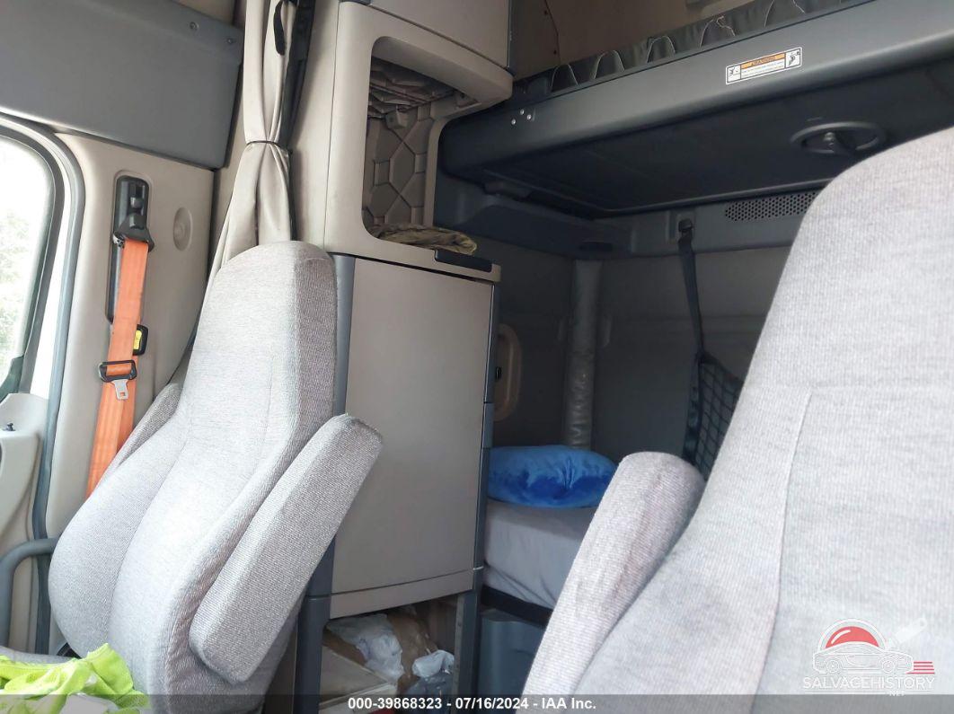 1FUJGLBG4ELFU4529 2014 FREIGHTLINER CASCADIA 125 photo no. 6