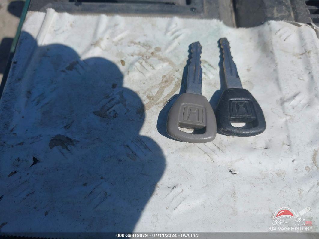 1HGEM21562L028713 2002 HONDA CIVIC photo no. 11