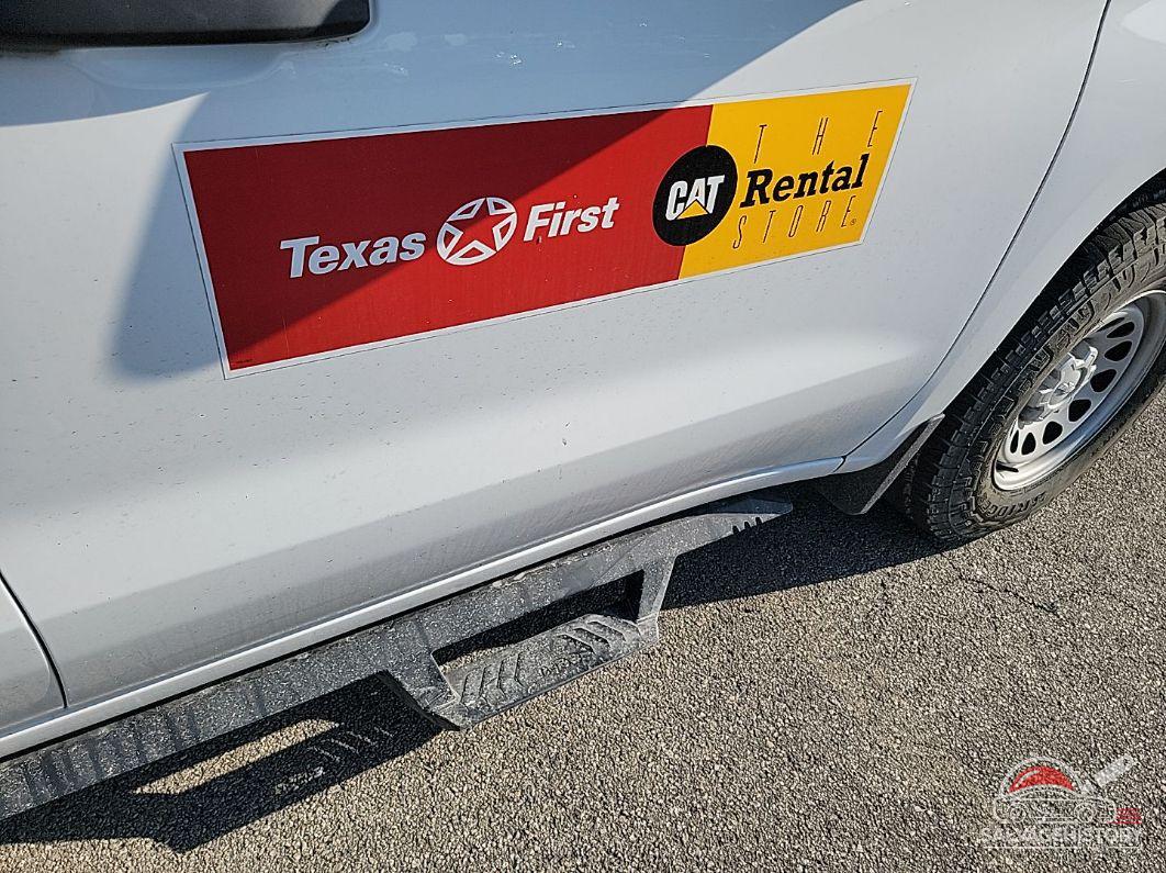 3GCUYAEF7KG216519 2019 CHEVROLET SILVERADO 1500 photo no. 3