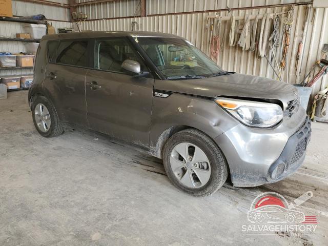 KNDJN2A29F7165532 2015 KIA SOUL photo no. 4
