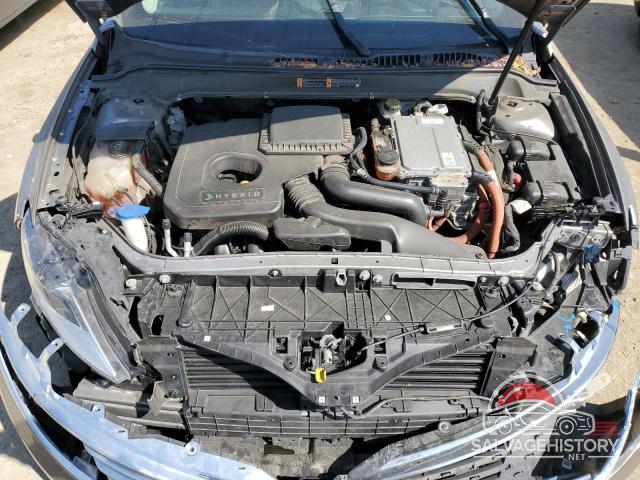 3LN6L2LU3GR628233 2016 04 MKZ photo no. 11